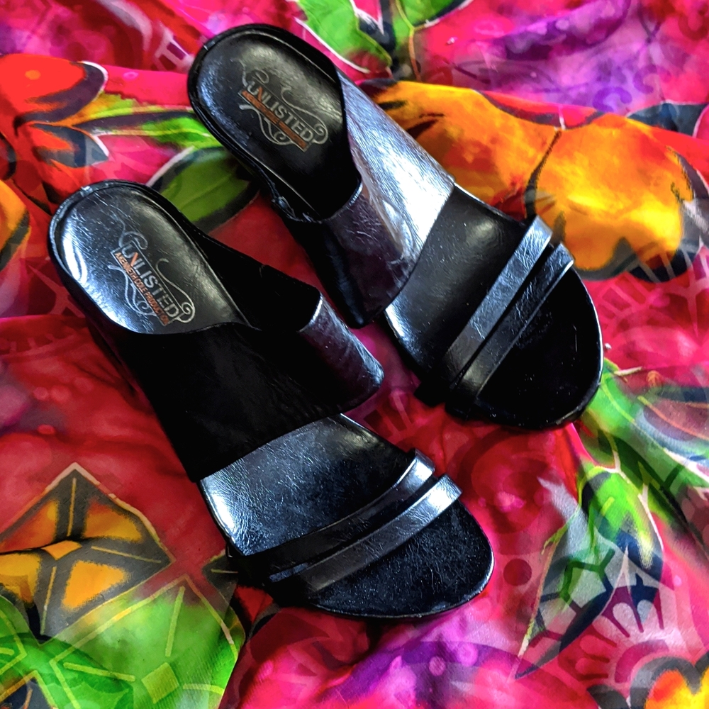 Unlisted Kenneth Cole wedges size 10